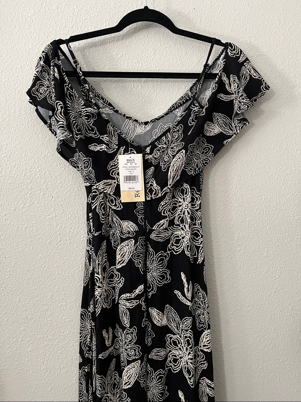 NWT Black & White Floral High-Low Maxi Dress, with spaghetti Straps & Ruffled